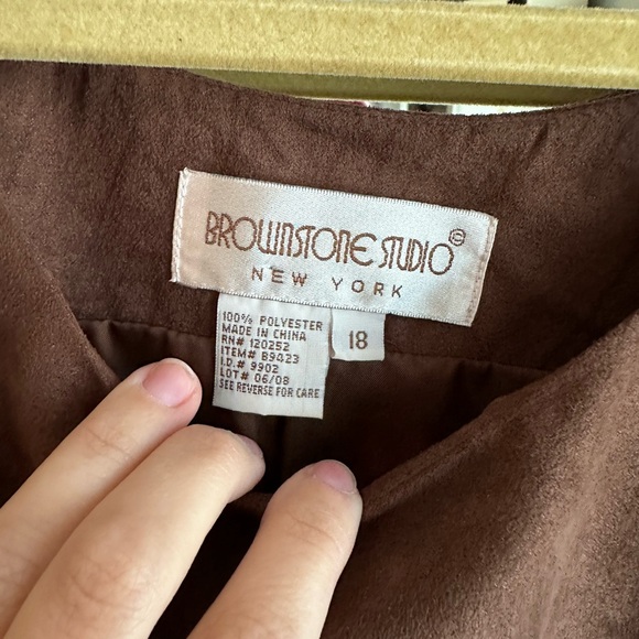 Suede-like brown tank - Picture 2 of 4